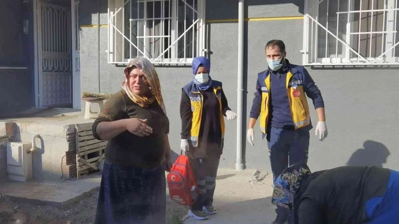 Yanan eşyaları arasında sakladığı ziynet eşyalarını aradı
