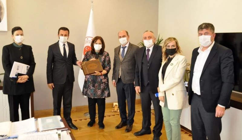 İnşaat sektörünün sorunları bakanlıkta çözüm buldu
