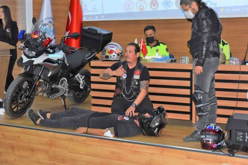 ALKÜ’de trafikte kaskın önemi konferansı
