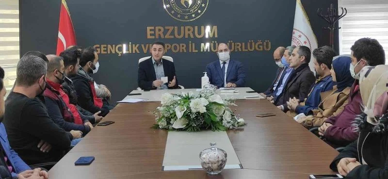 Gençlik merkezleriyle değerlendirme toplantısı
