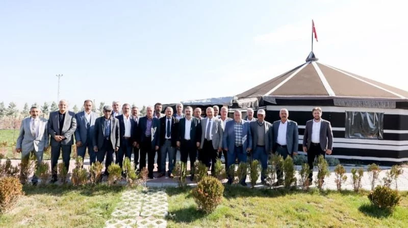 Sincan Belediye Başkanı Murat Ercan Eko Çiftlik’te muhtarlarla biraraya geldi
