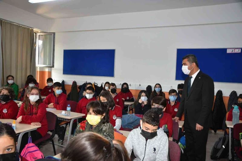 İlk kez hayata geçirilen ’Kazanım Değerlendirme’ uygulaması Denizli’de başladı
