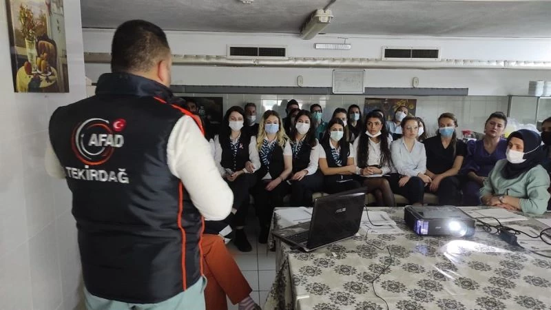 Hastanelere afet eğitimi
