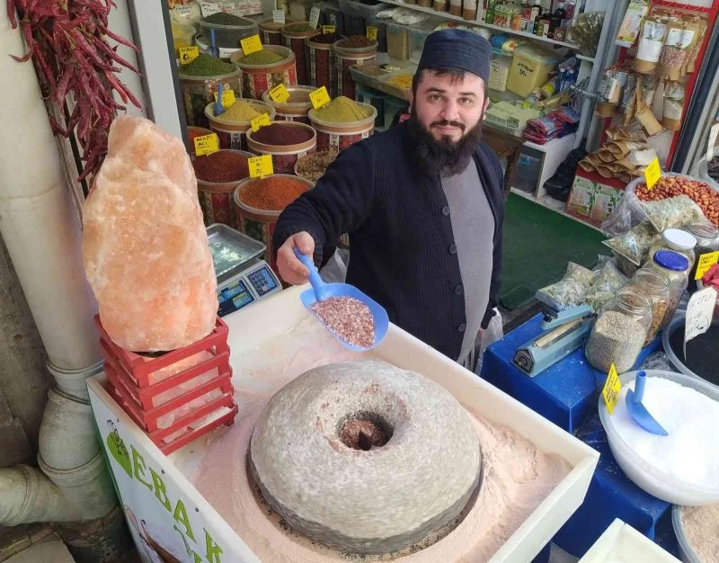(Özel) 84 mineralli Himalaya tuzu şifa saçıyor
