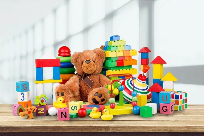 Özhan’in kitap ve oyuncak bağış kampanyası devam ediyor
