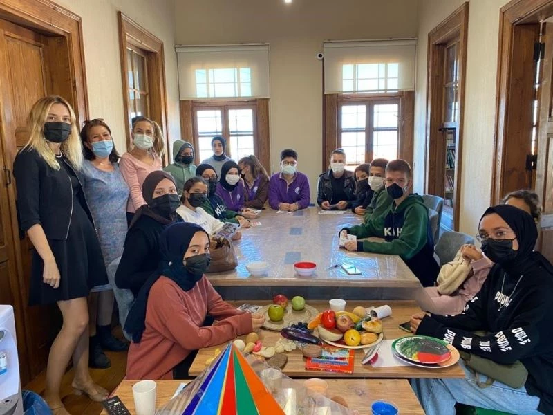 SEYAKMER’de çocuklar dengeli beslenmeyi öğreniyor
