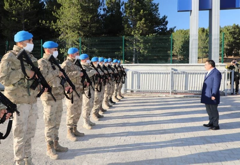Vali Çiçek: “Asayişi tahsis etmek için polis ve jandarma gece gündüz çalışıyor”
