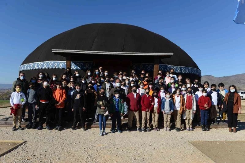 Kamp yapan öğrencilerden Çorumlu obasına tam not
