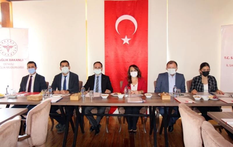 İl Sağlık Müdürü Açıkgöz, Denizli’deki toplantıya katıldı
