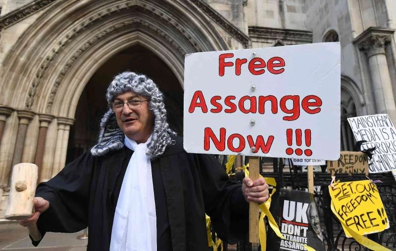 İngiltere’deki Assange’ın ABD’ye iadesi hakkındaki temyiz duruşması ikinci gününde
