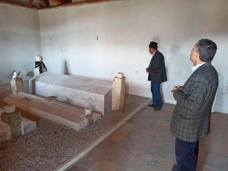Türkiye’nin dört bir yanından bu türbeye ziyaretçi geliyor
