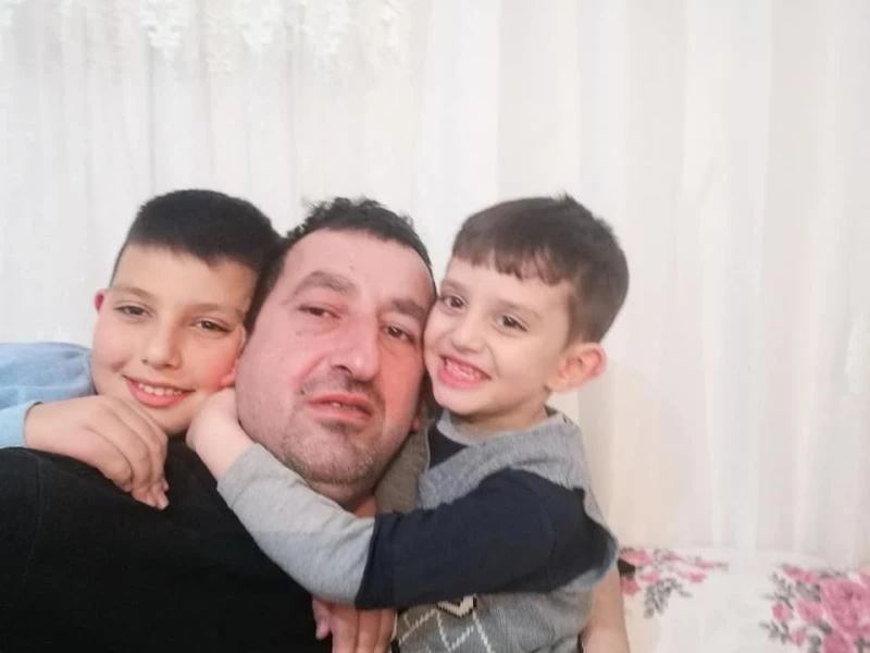 Selde yıkılan Ölçer Apartmanında yaşayan baba ve oğlundan aylardır haber alınamıyor
