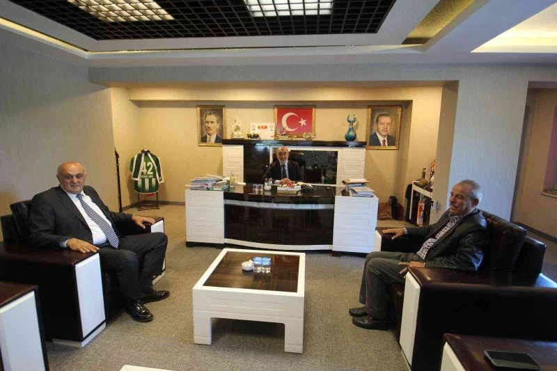 Konya Pancar Ekicileri Kooperatifi Başkanı Erkoyuncu’dan AK Parti’ye ziyaret
