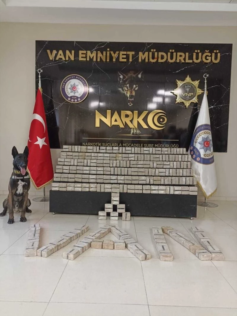 Van’da 108 kilo 222 gram uyuşturucu ele geçirildi
