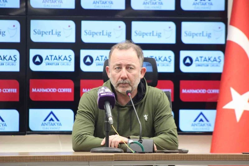 Yalçın: “Oyuncuların hangi camiada olduğunu biraz daha anlamaları lazım”
