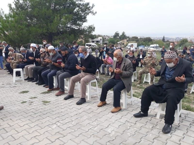 Motosikletle devriye atarken geçirdiği kazada ölen güvenlik koruyucusu toprağa verildi
