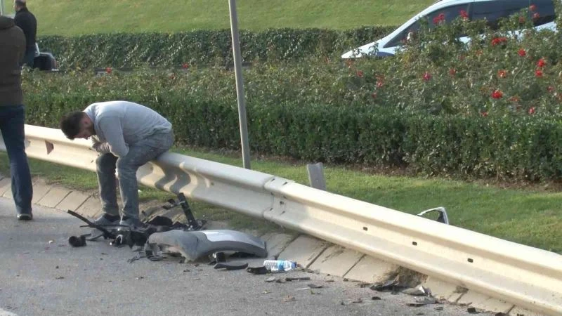 Ümraniye’de direksiyon başında uyuyunca kaza yaptı: 4 yaralı
