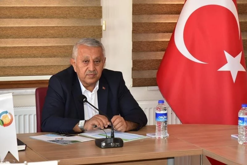 Afyonkarahisar Belediye Başkanı Zeybek’ten teleferik projesi ile ilgili tuhaf açıklama
