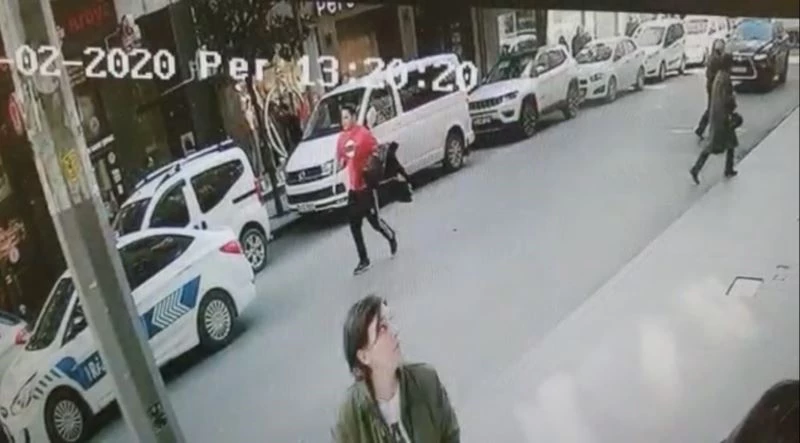 Nişantaşı’nda kadın trafik polisinden hayat kurtaran müdahale
