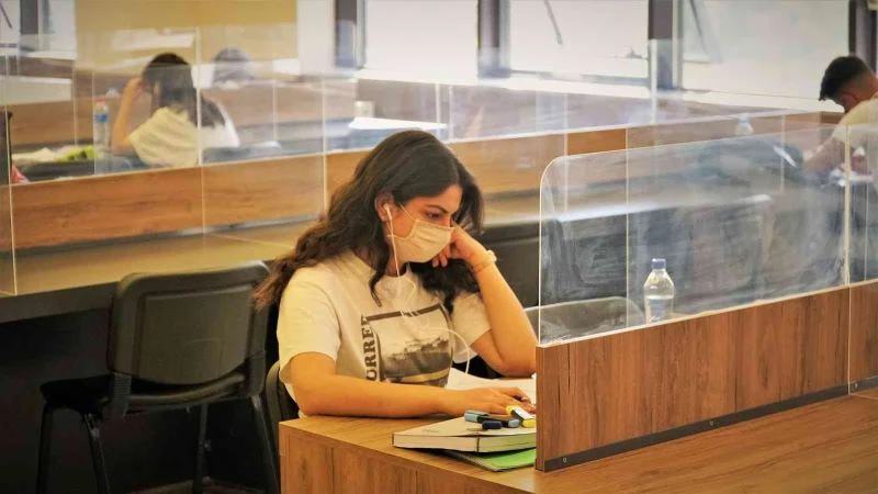 Öğrencilerden gençlik kütüphanelerine yoğun ilgi
