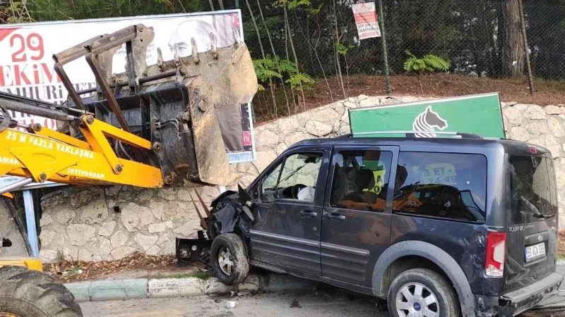 Çatalca’da korkutan kaza: 3 yaralı
