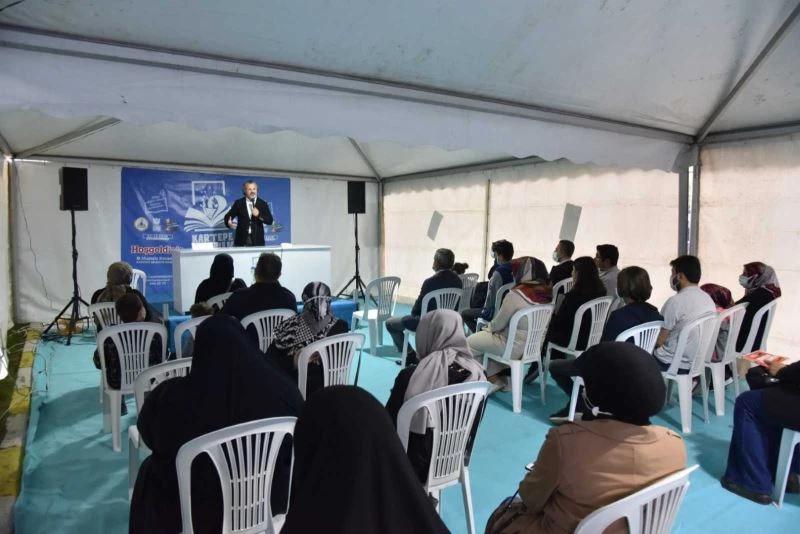 Yazar Aslanhan, Kartepeliler’le mutlu aileyi anlattı
