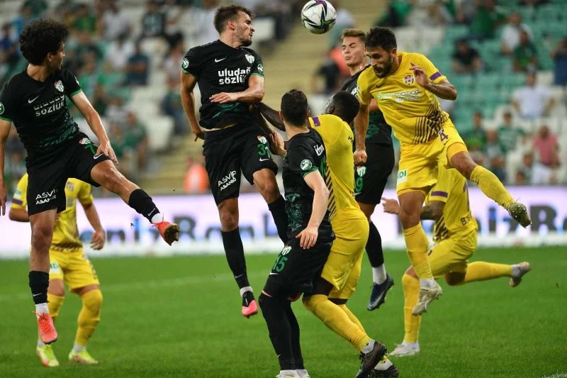 Bursaspor ilk 7 haftayı unutmak istiyor
