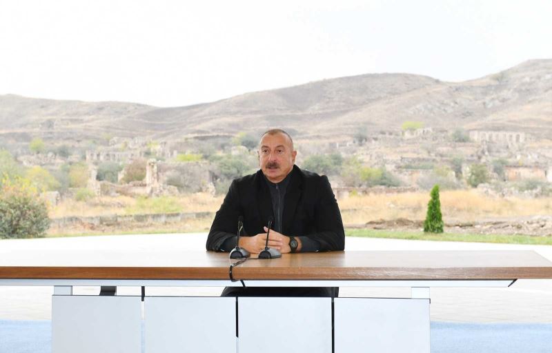 Azerbaycan Cumhurbaşkanı Aliyev’den İran’a tepki: “Kimsenin bize iftira atmasına izin vermeyiz”
