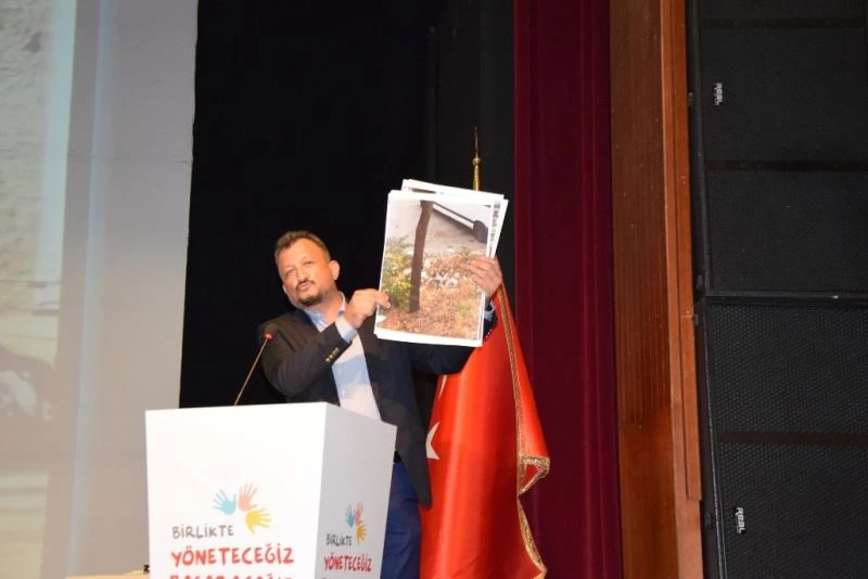 Seyhan Belediye Meclisinde tartışmalı oturum
