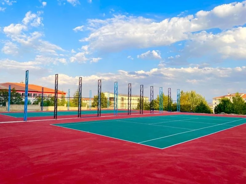 Elazığ’da tenis kortu inşa çalışmaları devam ediyor
