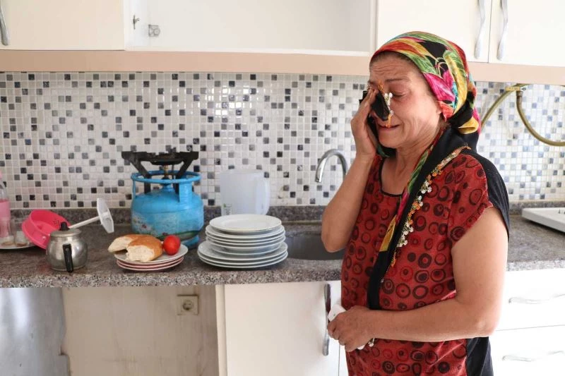 Eşi tarafından terk edilen kadın kirayı ödeyemediği için evden atıldı
