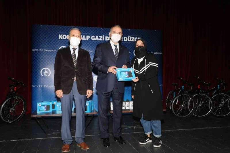 Aşı kampanyasının ödülleri sahiplerini buldu
