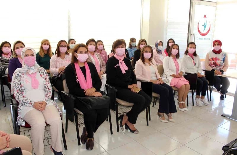 Sağlıkçı kadınlar meme kanserinde farkındalık oluşturdu
