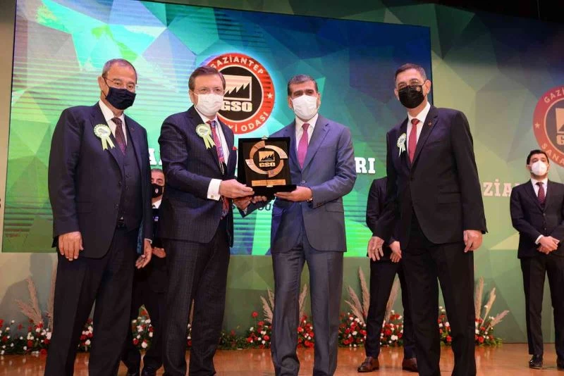 Altunkaya Şirketler Grubu’na Gaziantep’in yıldızları ödülü
