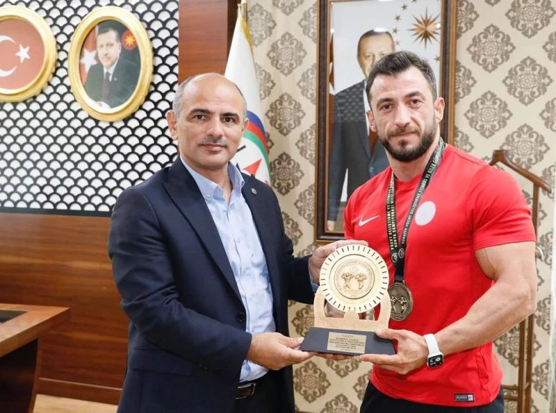 Başkan Söğüt’ten şampiyona tebrik
