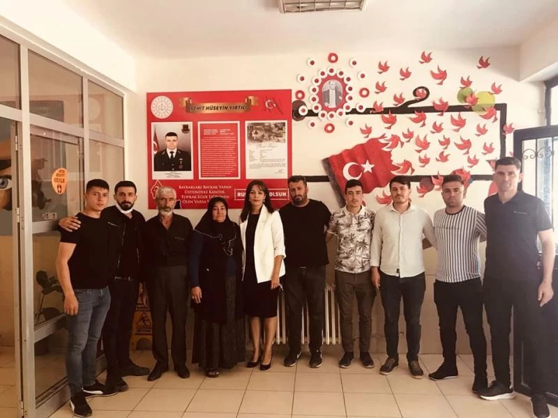 Şehit Uzman Çavuş Hüseyin Yırtıcı’nın adı okula verildi
