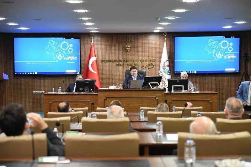 Başkan Tören: “Modern şehirler, yerinde nefes alınabilen şehirlerdir”
