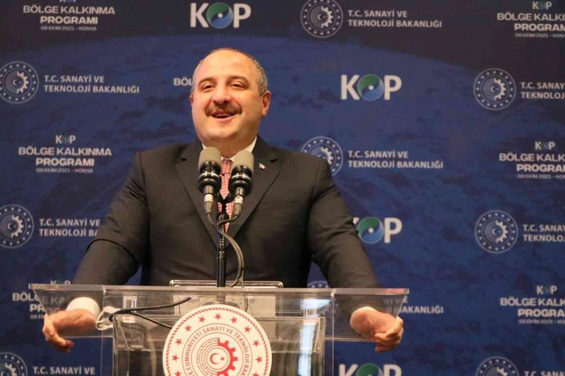 Sanayi ve Teknoloji Bakanı Varank: “Biz başkaları gibi milletimize belediye otobüsü ittirmeyi reva göremeyiz”
