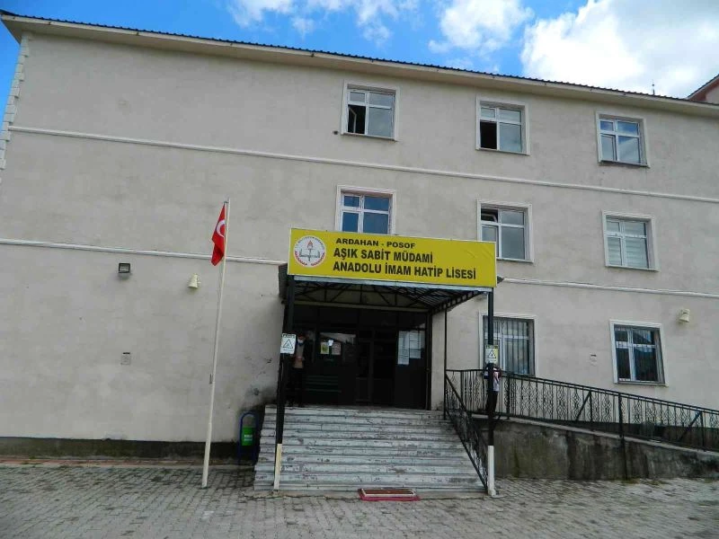 Posof Âşık Sabit Müdami Anadolu İmam Hatip Lisesi mescidine kavuştu
