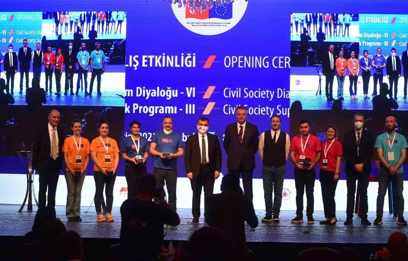 Bakan Yardımcısı Kaymakcı: “Türkiye’nin Avrupa Birliği sürecinin sivil toplum tarafından hızlandırılacağına inanıyoruz”
