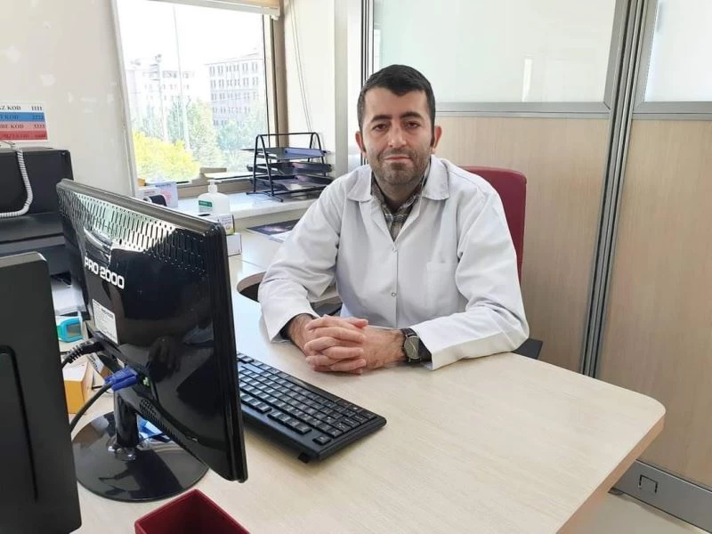 Şuhut Devlet Hastanesi’nde yeni dahiliye uzmanı göreve başladı
