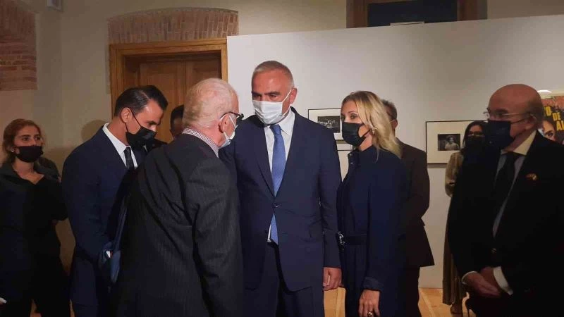 “Nazarin” filmi fotoğraf sergisi, İstanbul Sanat Müzesi’nde sanatseverlere kapılarını açtı