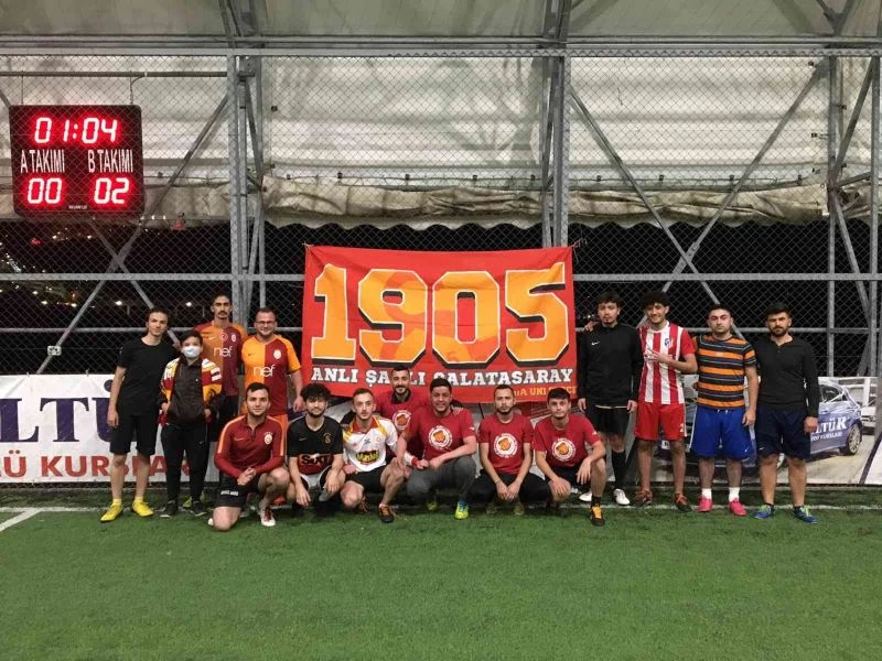 Galatasaraylı gençlerden lösemi hastalığını yenen Eren’e destek
