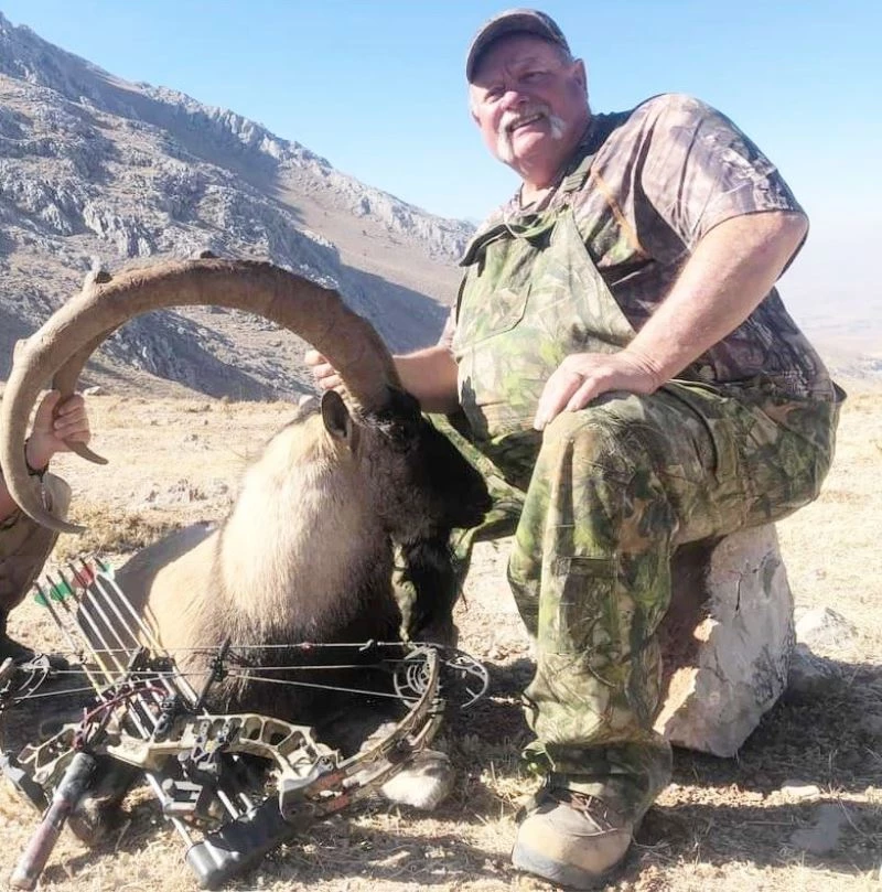 10 bin kilometre uzaktan geldi 500 bin lira verip okla avladı
