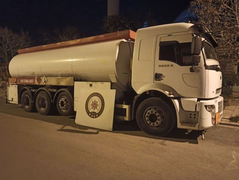 Denizli’de 16 bin litre karışımlı akaryakıt yakalandı
