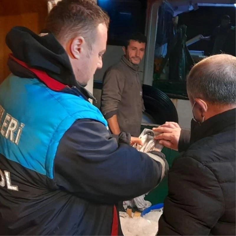 İğneada’da balıkçılar denetlendi
