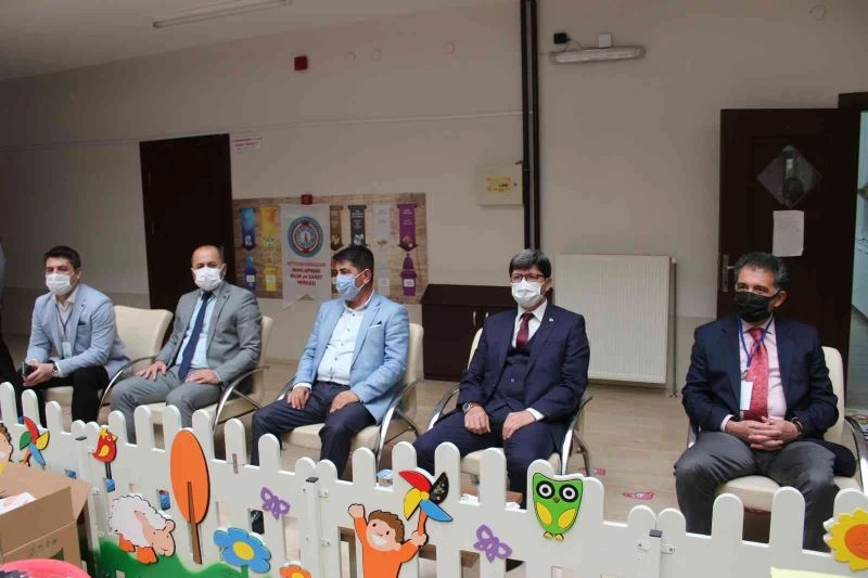 Afyonkarahisar’ın tek TÜBİTAK 4004 projesi açıldı
