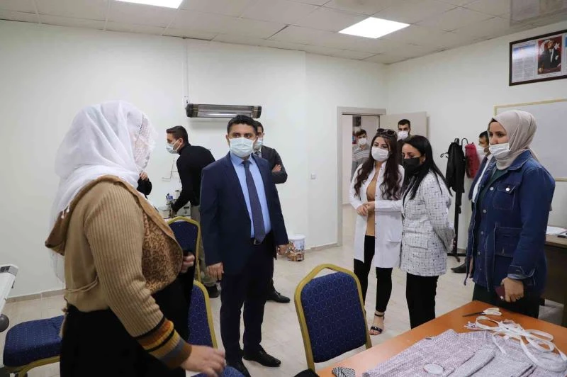 Kaymakam Mehmet Tunç,  ADEM kursiyerleriyle bir araya geldi
