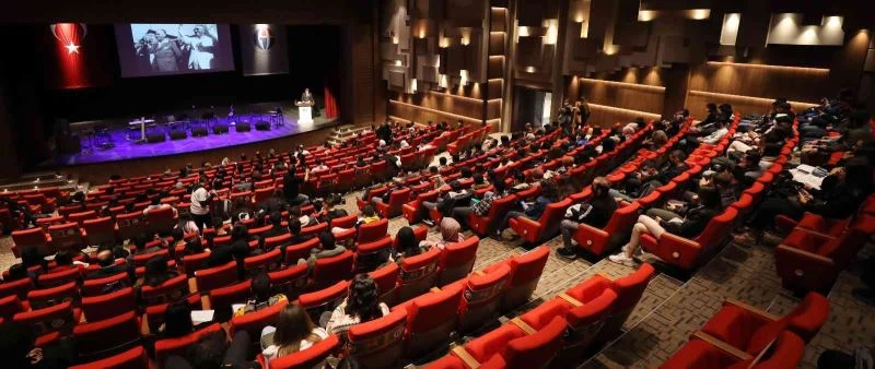 Atatürk GAÜN’de özlemle anıldı
