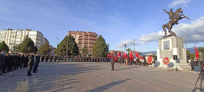 Edremit Ata’sını andı
